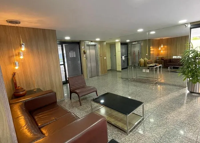 Apartamento De 3 Quartos Na Ponta Verde A 500M Da Praia